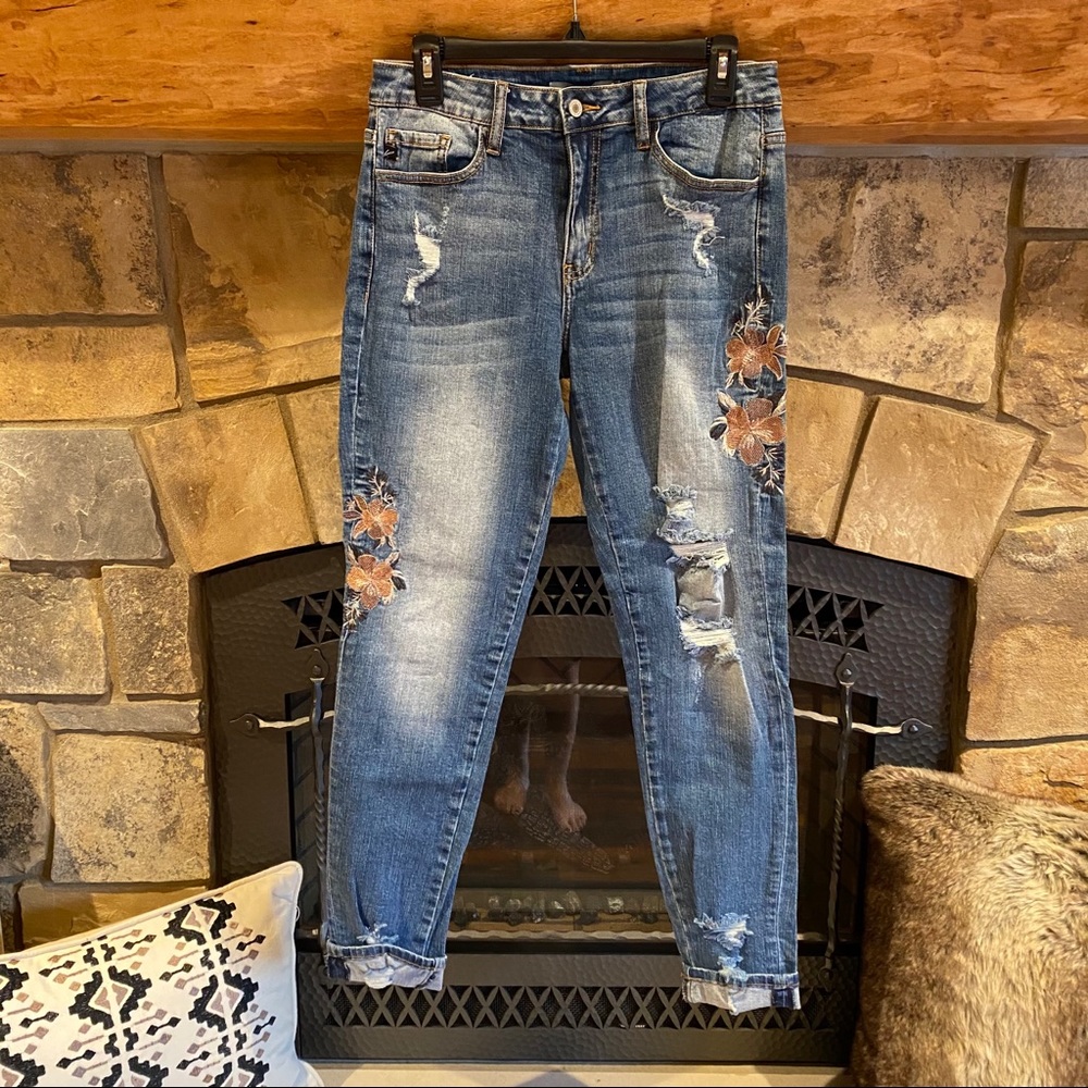 NWT KanCan Mid-Rise Ankle Skinny Stretch Jean